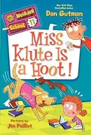 Book cover of Miss Klute Is A Hoot