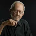Photo of Elmore Leonard