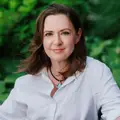 Photo of Caroline Linden