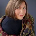 Photo of Kim Edwards