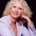 Photo of Nina Bruhns