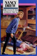 Book cover of The clue in the antique trunk
