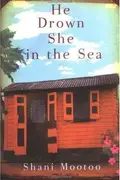 Book cover of He drown she in the sea