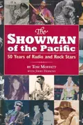 Book cover of The showman of the Pacific