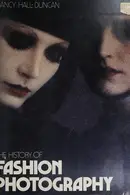 Book cover of The history of fashion photography