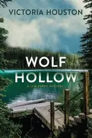 Book cover of Wolf Hollow