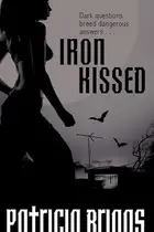 Book cover of Iron Kissed
