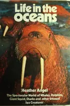 Book cover of Life in the oceans