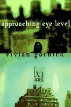 Book cover of Approaching Eye Level