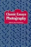 Book cover of Classic essays on photography