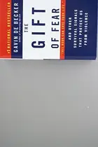 Book cover of The Gift of Fear