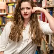 Photo of Jenni Howell