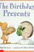 Book cover of The birthday presents